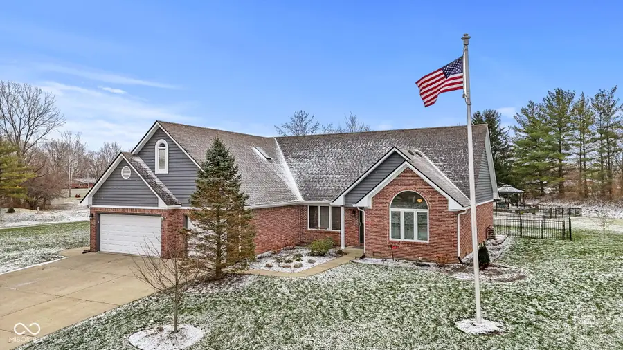 1324 Willow Oak Court, Avon, IN 46123 - Image #2