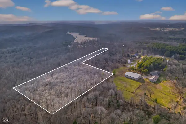 7653 Garrity Road, Seymour, IN 47274