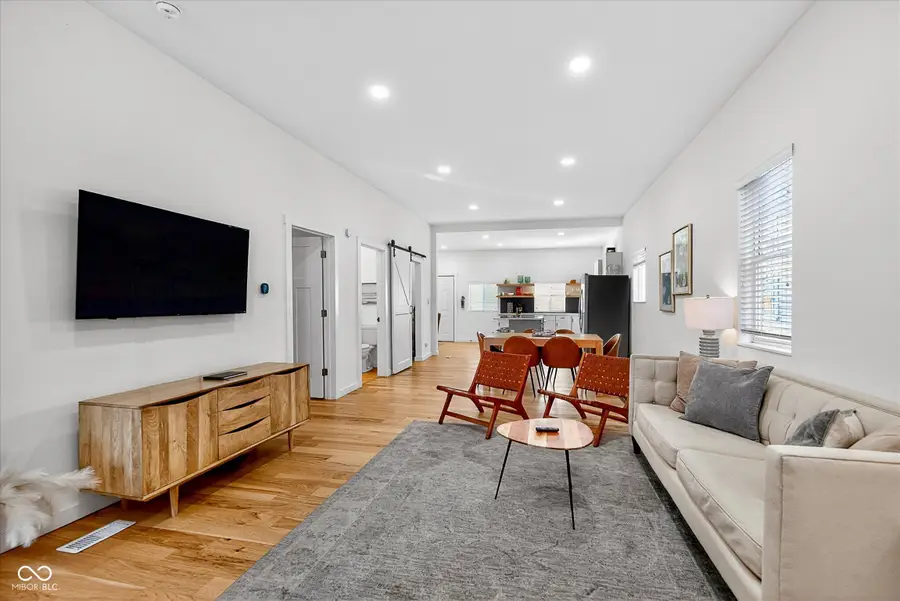 305 Parkway Avenue, Indianapolis, IN 46225 - Image #2