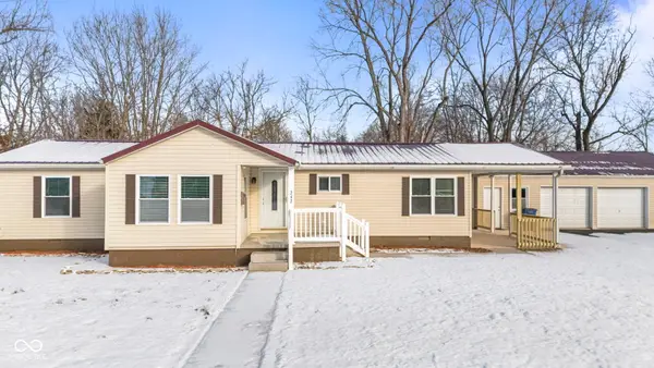 242 Blunt Avenue, Austin, IN 47102