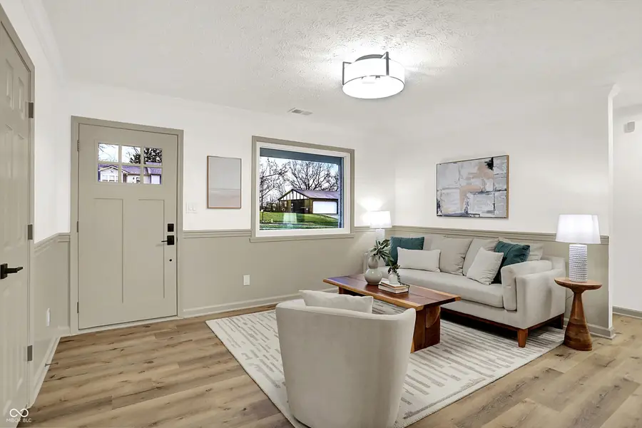 511 Boonesboro Road, Greenwood, IN 46142 - Image #2