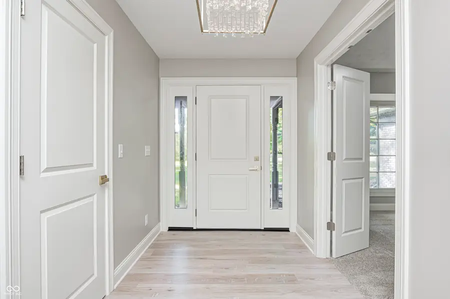 4326 W 156th Street, Zionsville, IN 46077 - Image #2