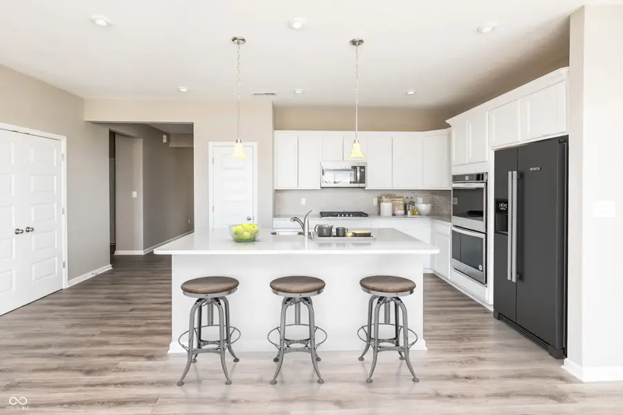 7325 Deerberg Drive, Indianapolis, IN 46259 - #2