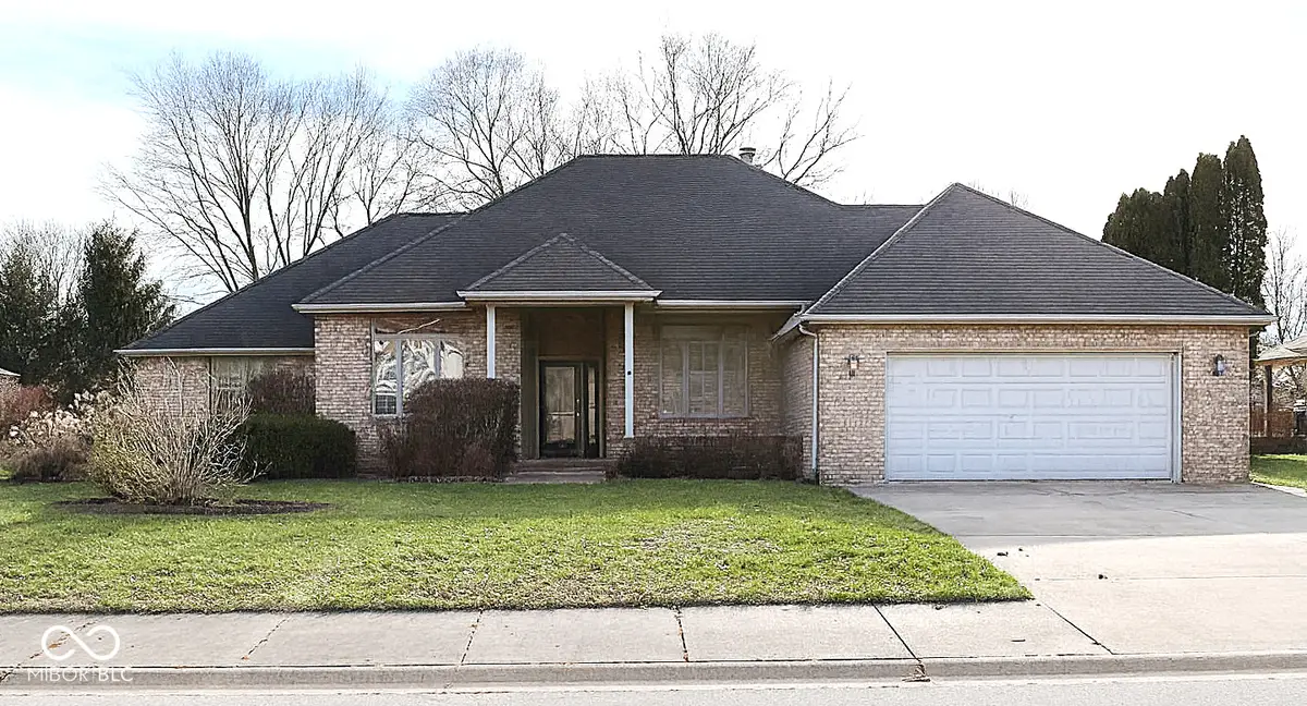 6133 Basswood Drive, Columbus, IN 47201 - Image #1