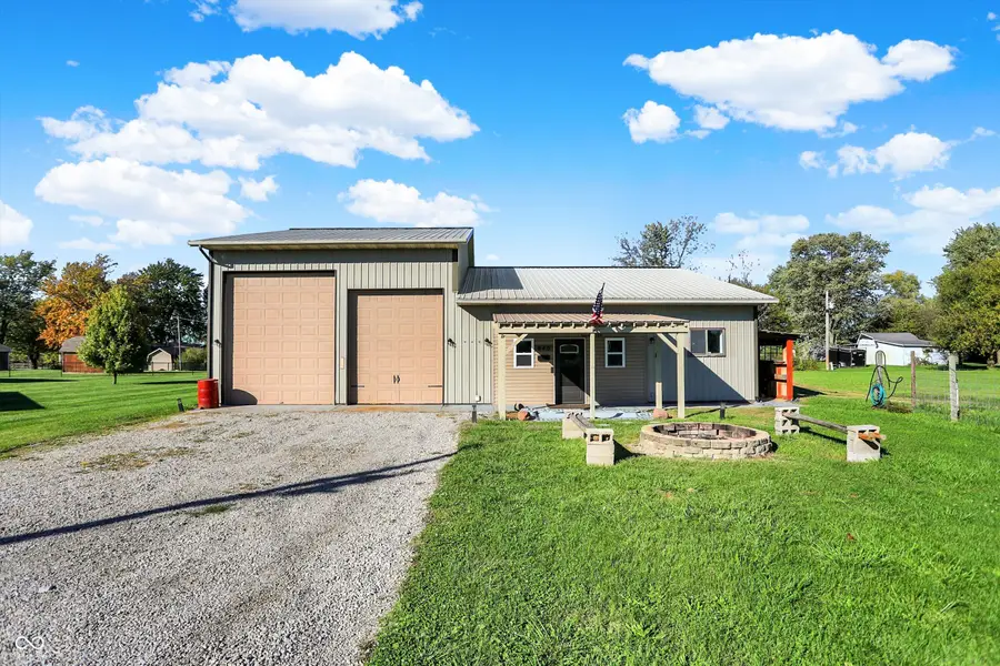 940 W 1090 N, Fountaintown, IN 46130 - #2