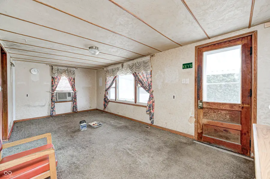 1734 S County Road 1050 E, Indianapolis, IN 46231 - Image #2