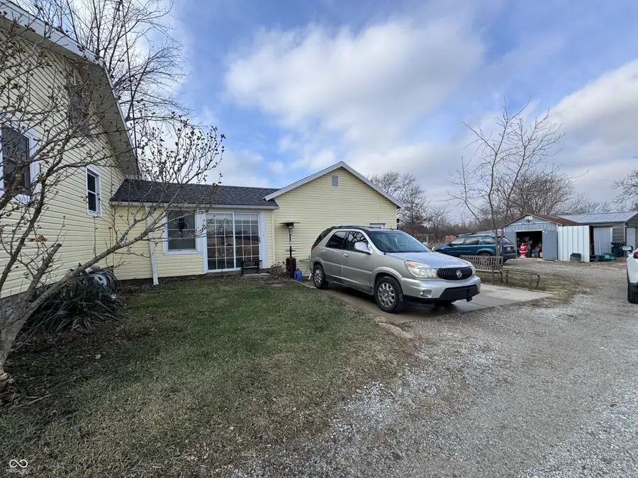 5408 E Centennial Avenue, Muncie, IN 47303 - Image #2