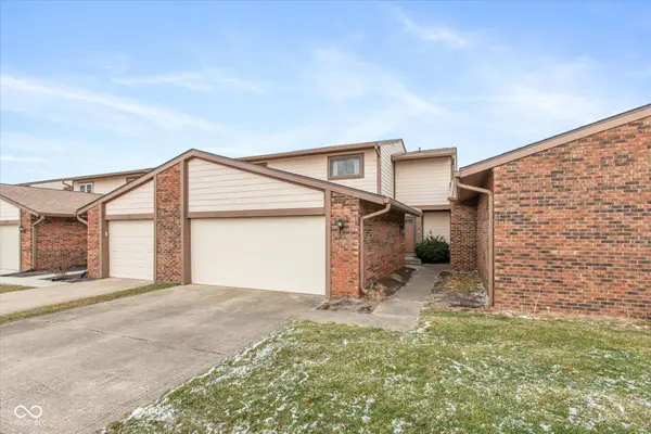 558 Cielo Vista Drive, Greenwood, IN 46143