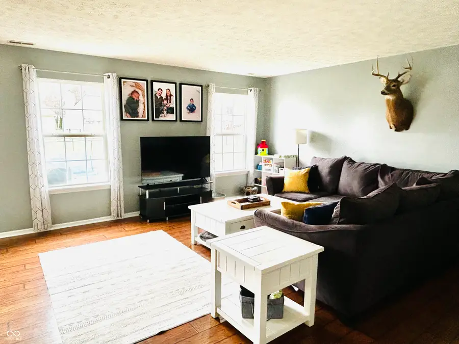 1005 Canary Creek Court, Franklin, IN 46131 - Image #2