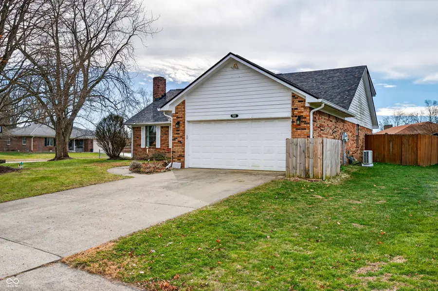 506 Galahad Drive, Franklin, IN 46131 - #2