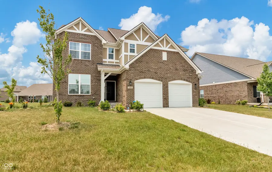 5184 Wyndale Drive, Bargersville, IN 46106 - Image #2