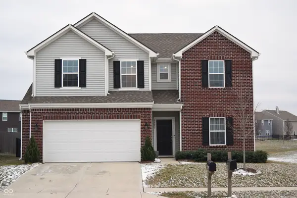 5323 Maywood Drive, Whitestown, IN 46075