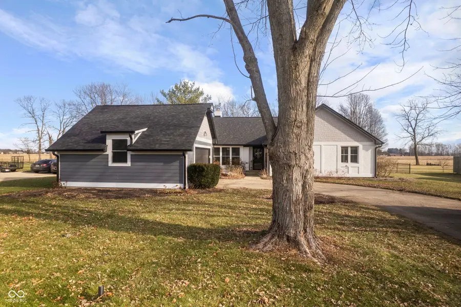11126 N Eagles Nest Court, Fairland, IN 46126 - Image #2