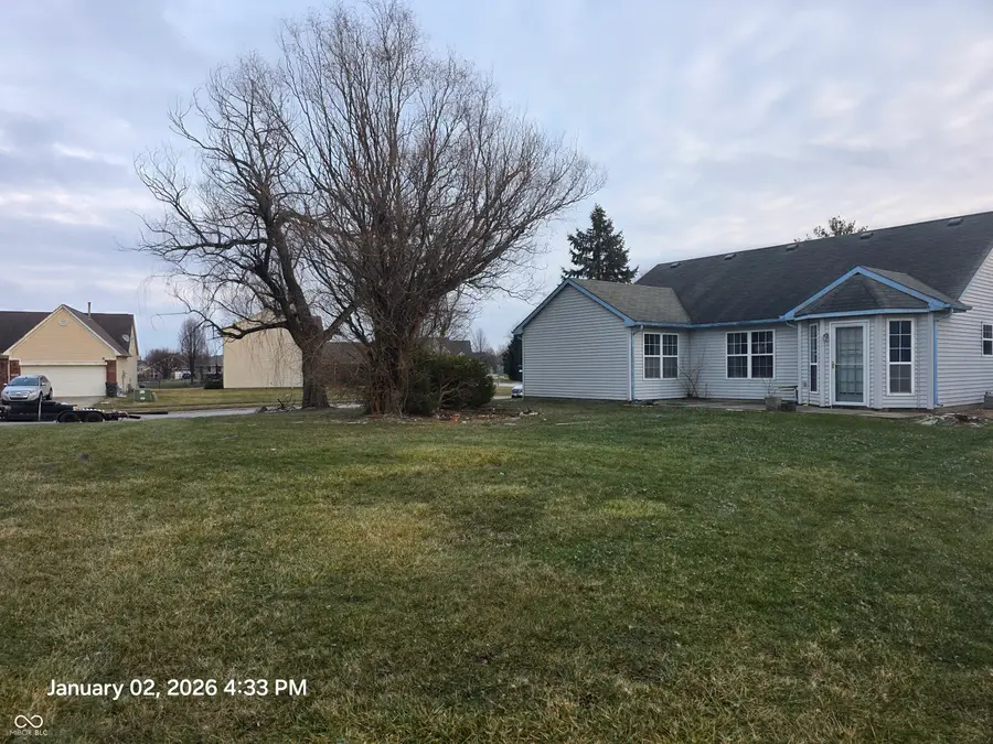 2350 Valley Creek Way, Indianapolis, IN 46229 - Image #3