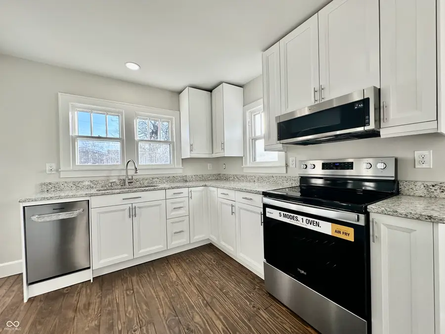 939 E York Street, Martinsville, IN 46151 - Image #2