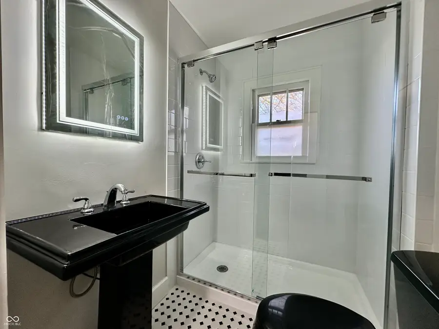 939 E York Street, Martinsville, IN 46151 - Image #3