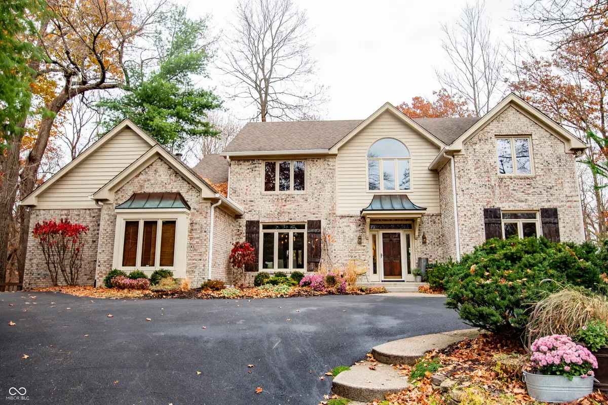 8224 Walnut Way, Indianapolis, IN 46256 - Image #1