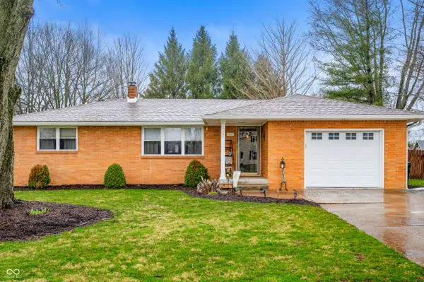 902 South Street, Shirley, IN 47384