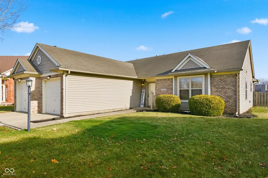 7727 Blackthorn Circle, Indianapolis, IN 46236 - Image #2