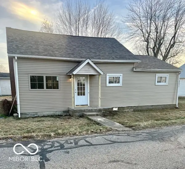 5265 E North Street, Butlerville, IN 47223