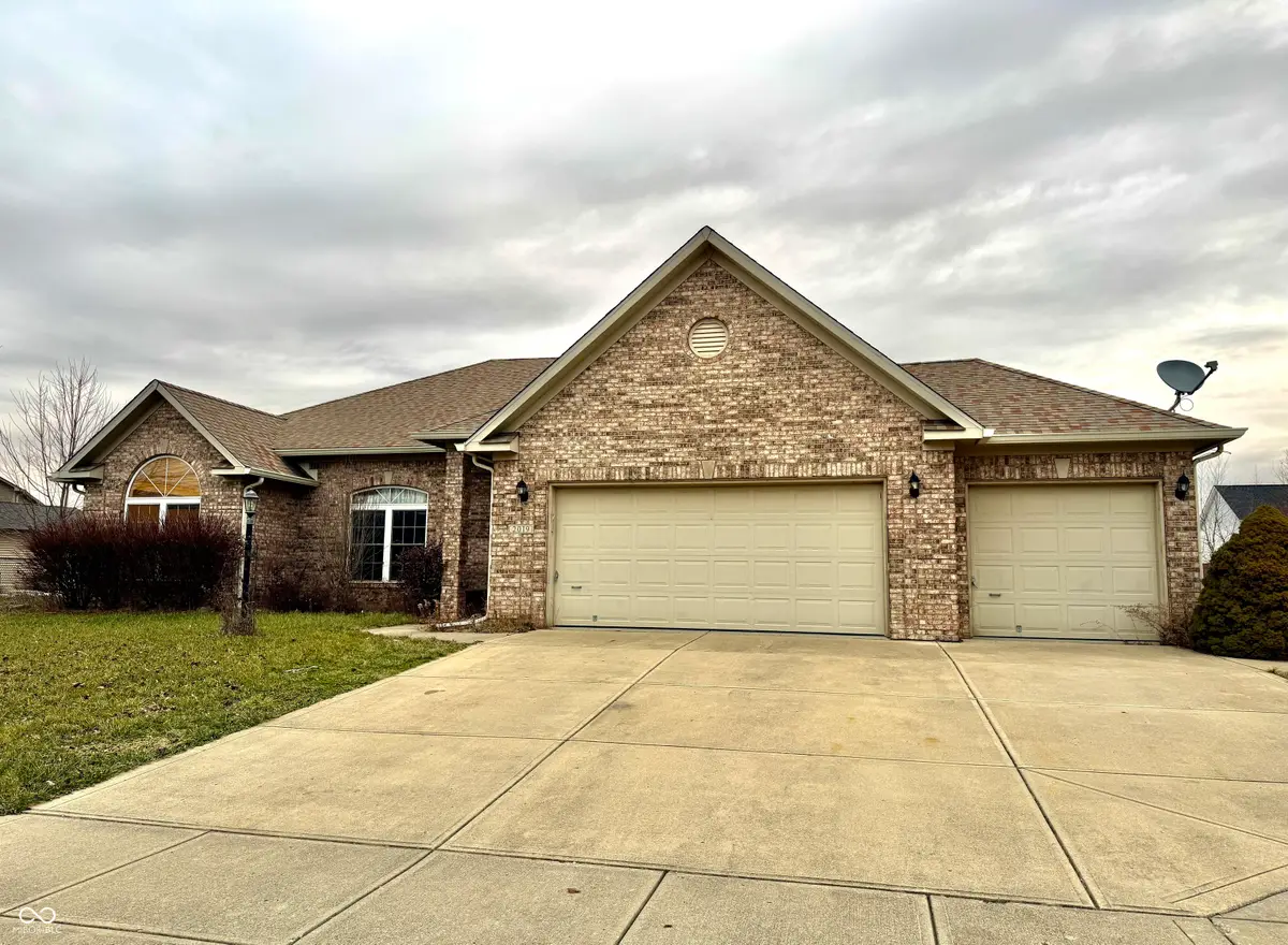 2019 Woodfield Drive, Greenwood, IN 46143 - Image #1