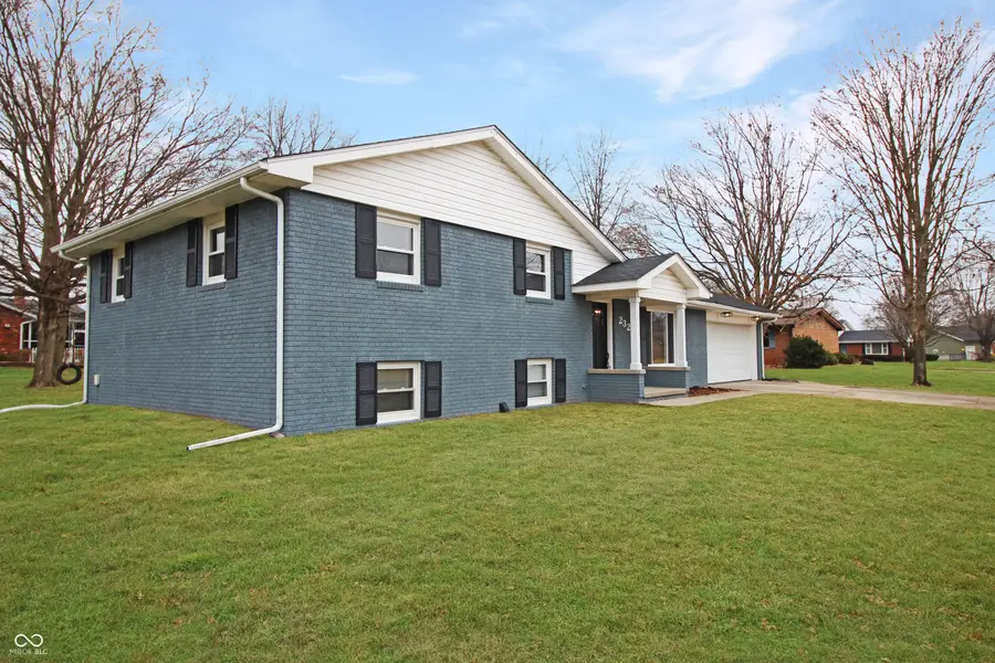 2320 Locust Drive, Seymour, IN 47274 - Image #3