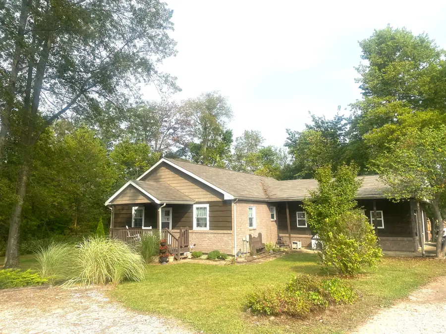 5904 N County Road 600 E, Bainbridge, IN 46105 - #2