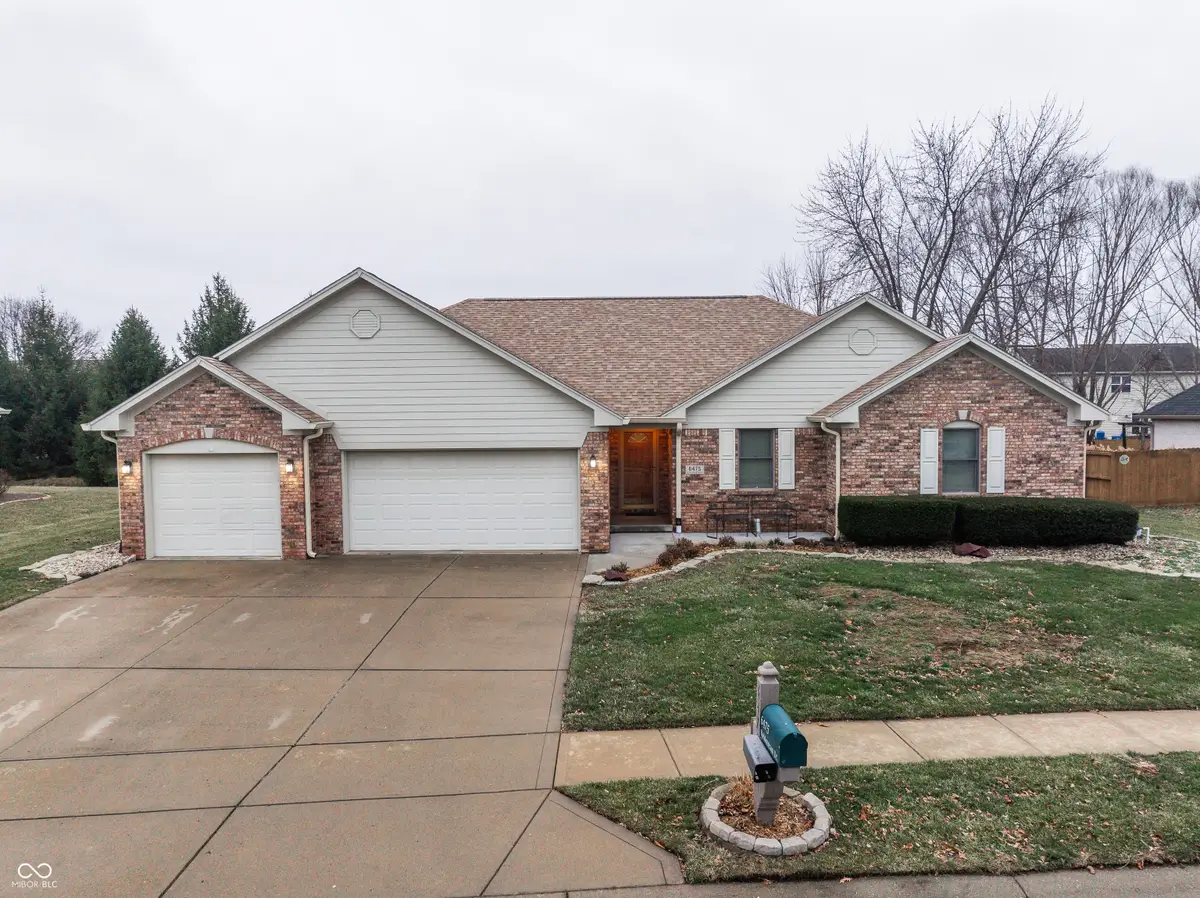 6475 Fieldstream Drive, Avon, IN 46123 - #1