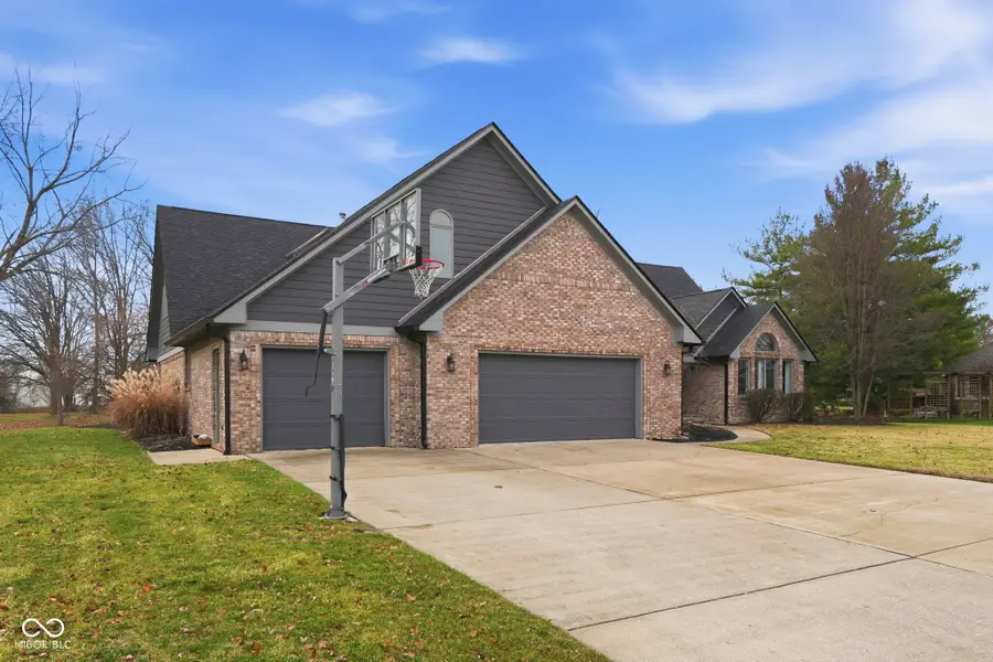 1171 Waterford Drive, Avon, IN 46123 - Image #2