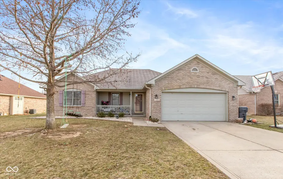 377 Savannah Drive, Greenwood, IN 46142 - #2
