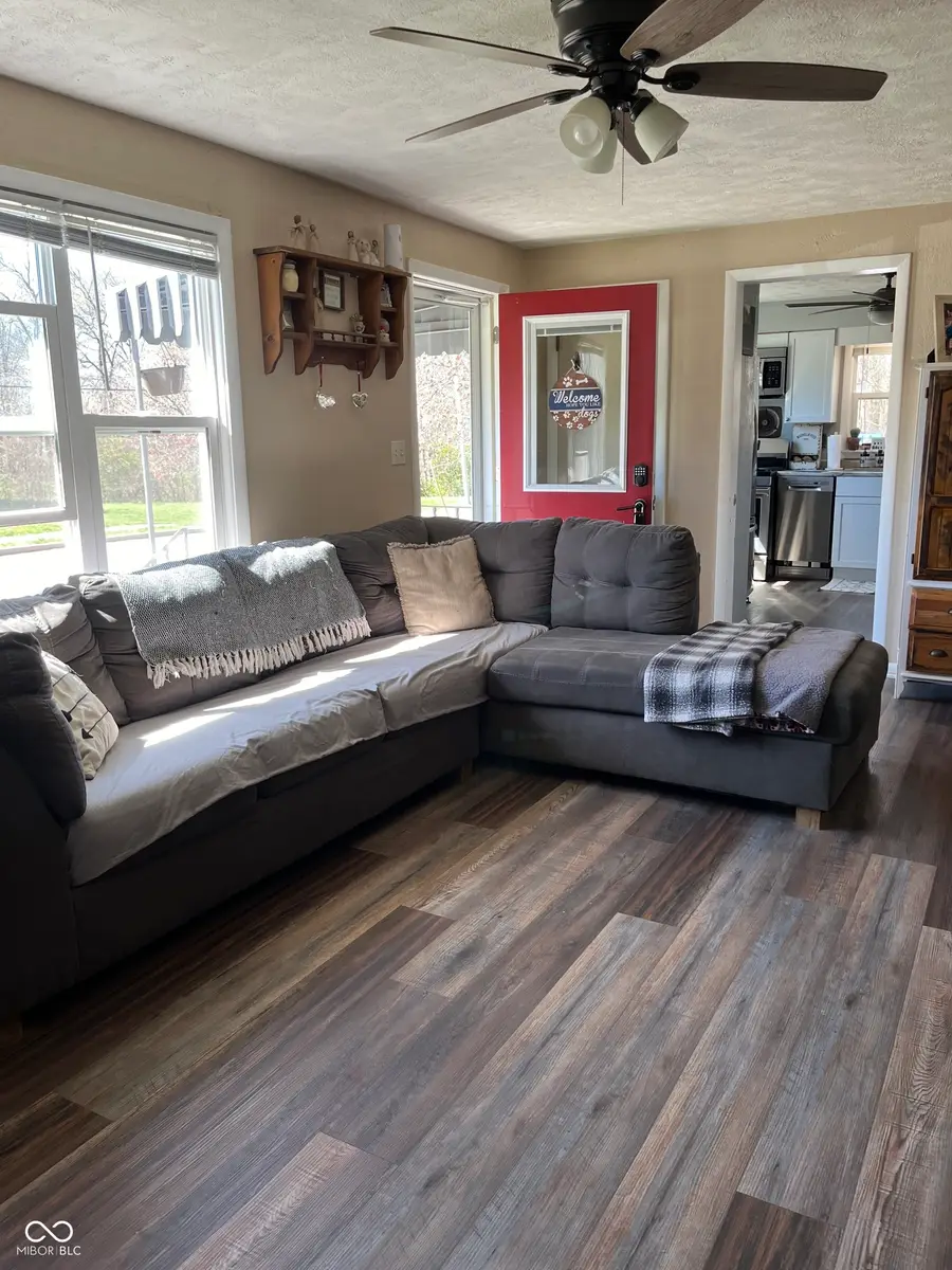 126 W 3rd Street, Williamsport, IN 47993 - Image #3