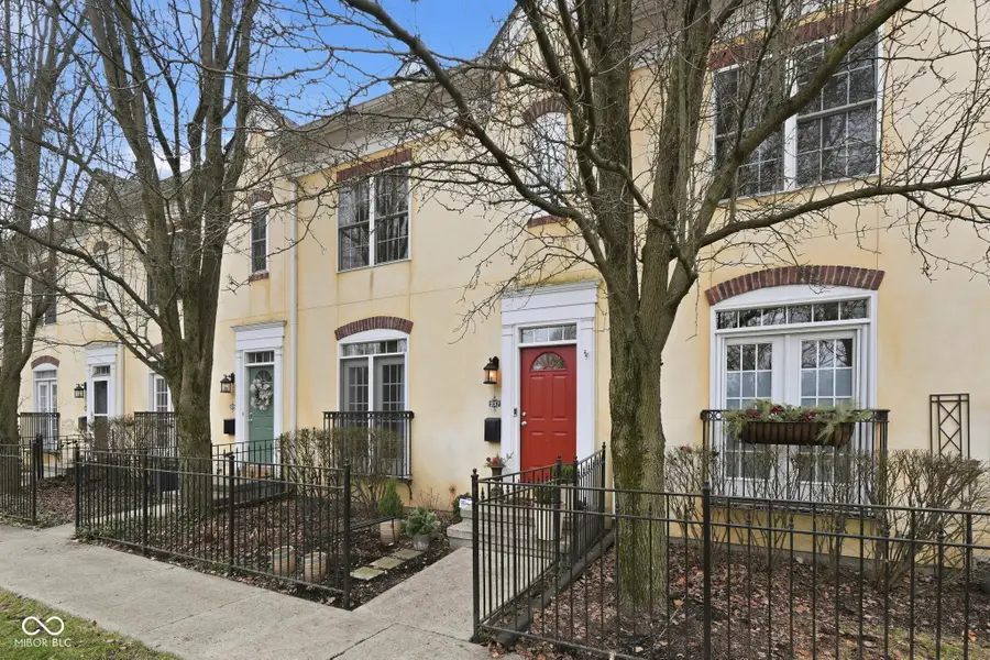 937 E 67th Street, Indianapolis, IN 46220 - Image #2