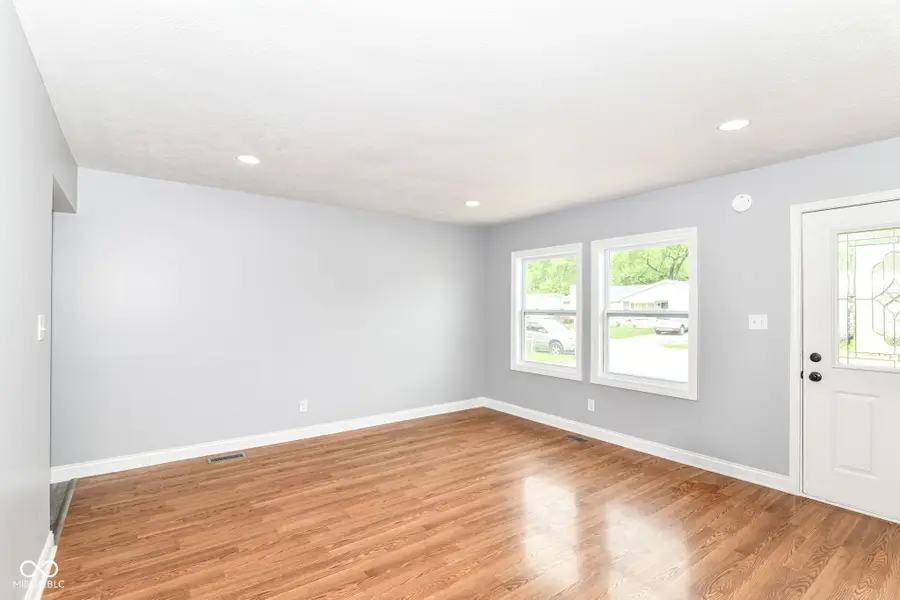 8445 Montery Road, Indianapolis, IN 46226 - Image #2