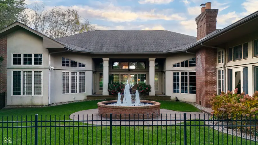 8424 W Mulligan Lane, Columbus, IN 47201 - #3