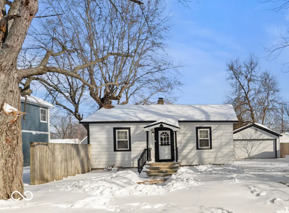 77 S Tresslar Avenue, Bargersville, IN 46106 - #1