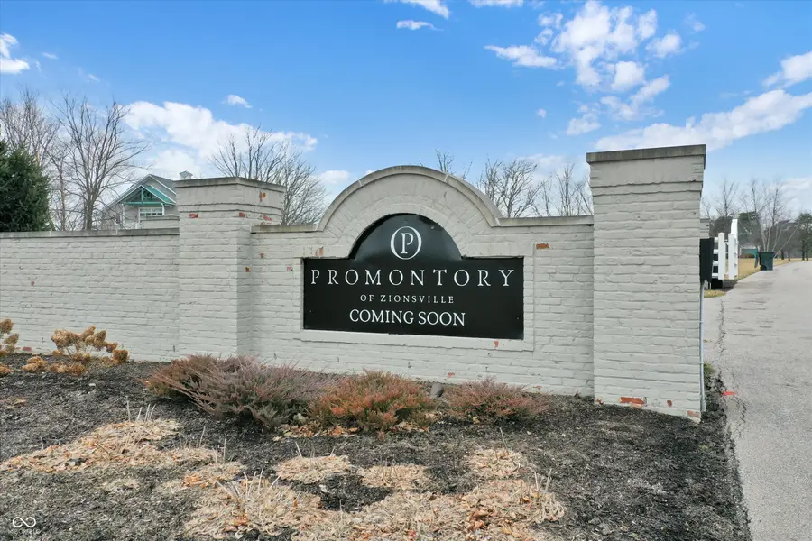 9635 Windy Hills Drive, Zionsville, IN 46077 - Image #3