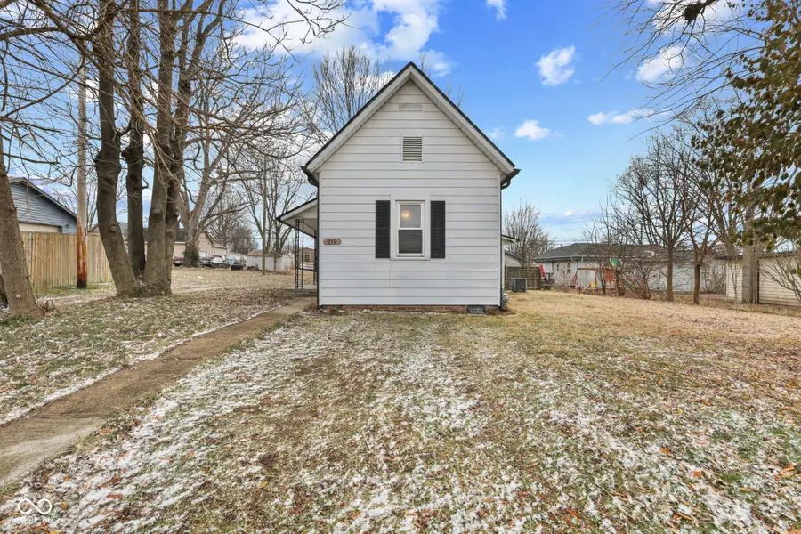 359 W Sumner Avenue, Martinsville, IN 46151 - Image #2