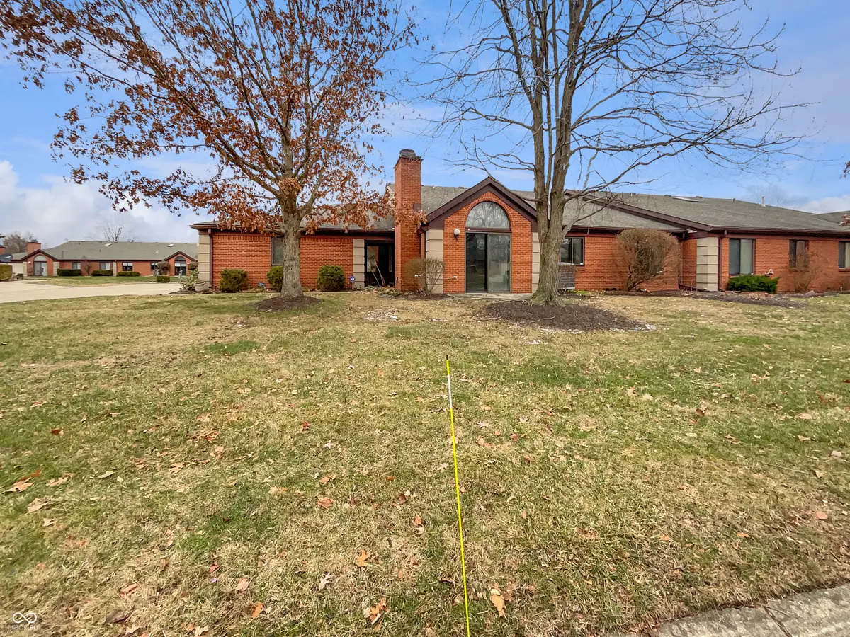 9285 Golden Oaks E, Indianapolis, IN 46260 - Image #1