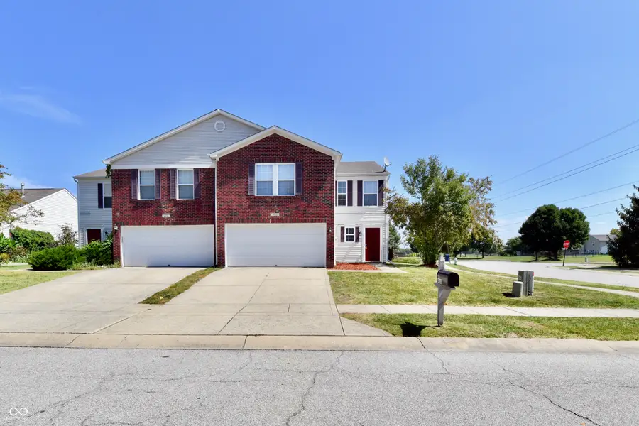 8030 Cork Bend Lane, Indianapolis, IN 46239 - Image #2
