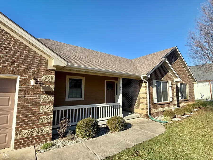 1992 Austin James Lane, Seymour, IN 47274 - #3