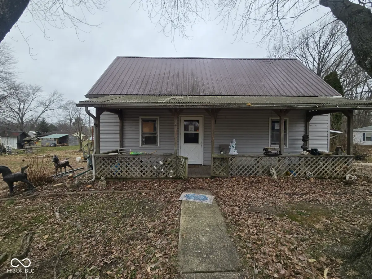 903 S Sallust Street, Jasonville, IN 47438 - #1