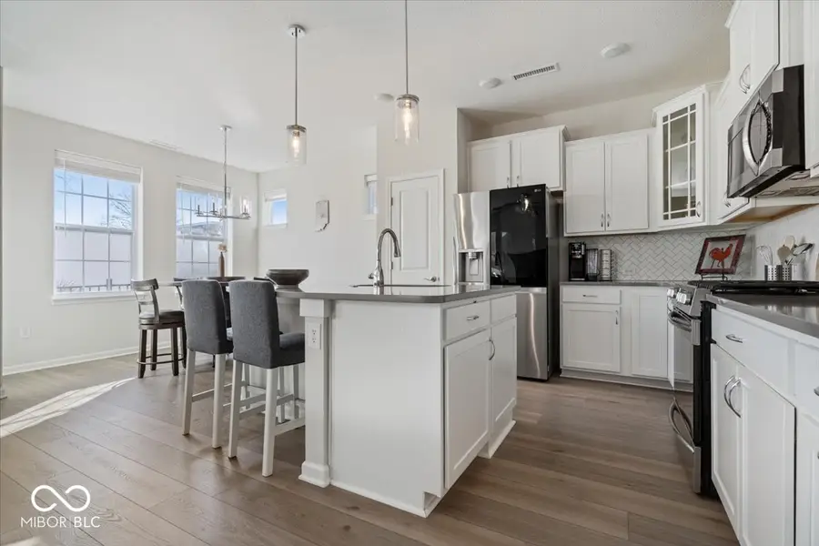 9213 Hawley Drive, Indianapolis, IN 46216 - Image #2