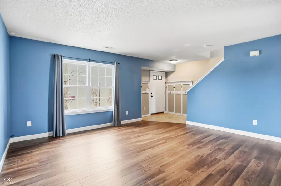 2295 Lakecrest Drive, Columbus, IN 47201 - #3