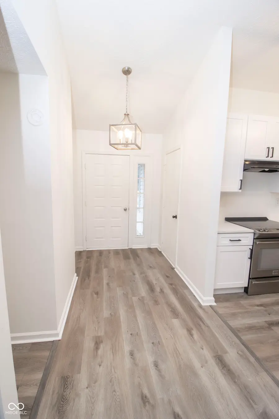 11289 Woodcreek Drive, Carmel, IN 46033 - Image #2