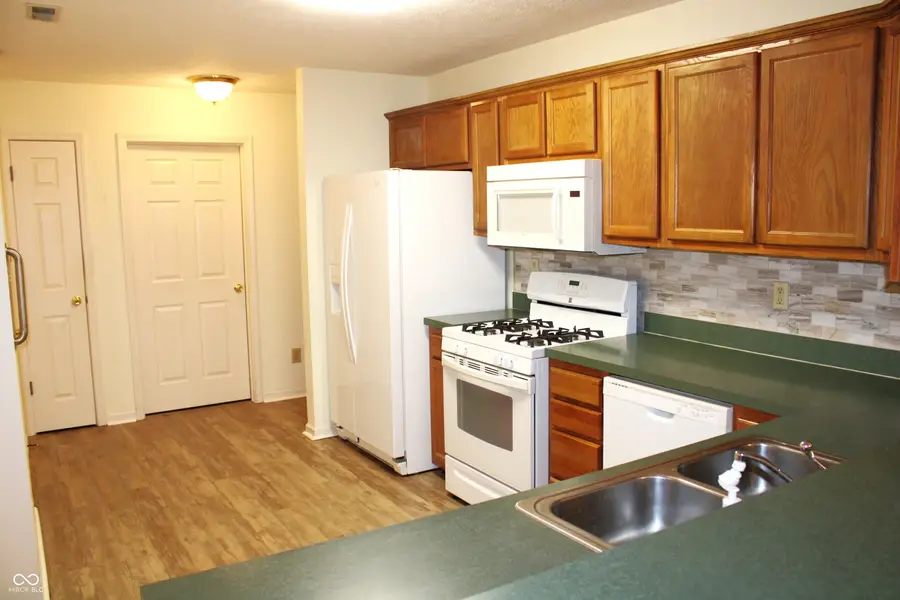 8034 Crystal Court, Avon, IN 46123 - #3