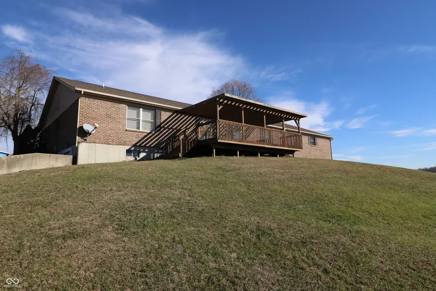 1426 W County Road 1300 N, Batesville, IN 47006 - Image #2