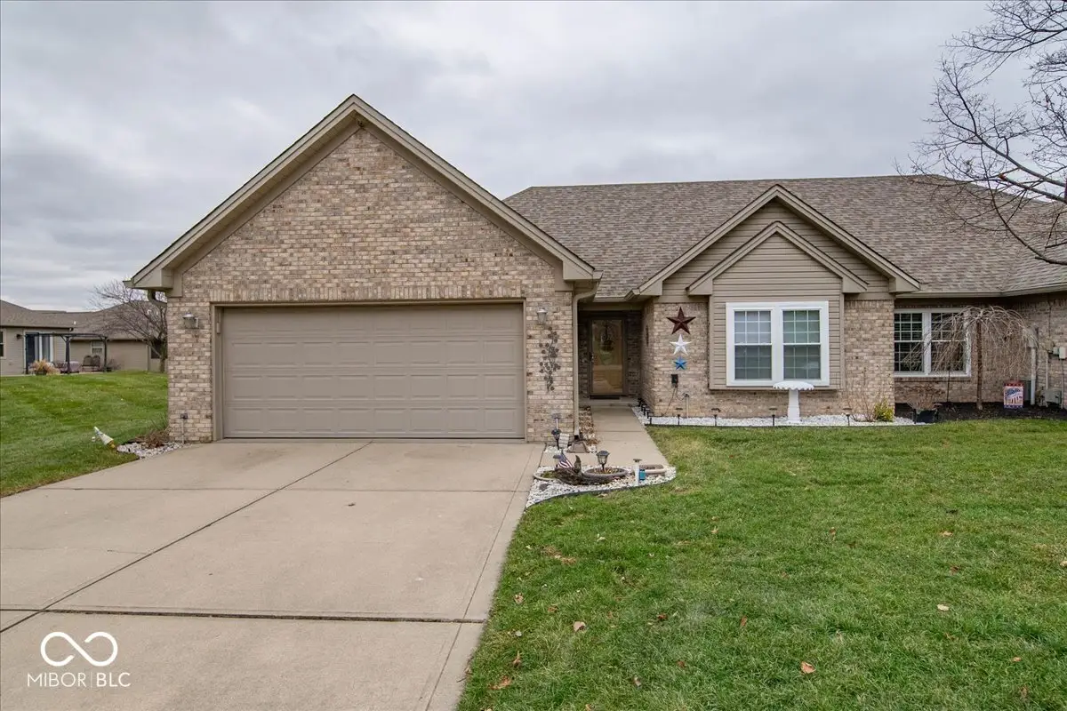 409 Paris Drive, Franklin, IN 46131 - #1