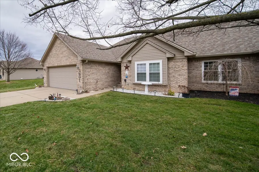409 Paris Drive, Franklin, IN 46131 - #3