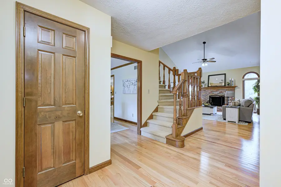 7525 Runningbrook Court, Indianapolis, IN 46254 - Image #3