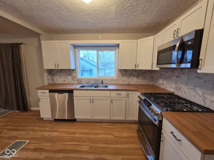 607 4th Street, Shelbyville, IN 46176 - #3